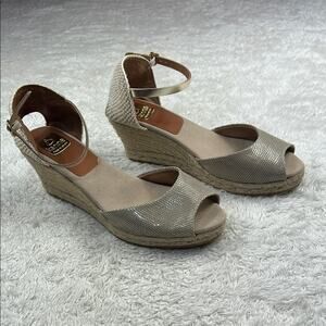 Kanna Gold peep toe raffia espadrille wedge, size 40 or 8